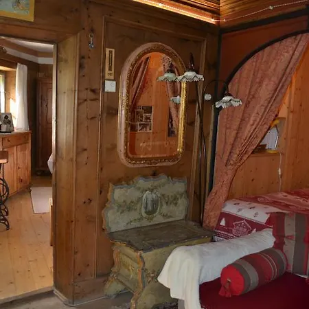 Bed & Breakfast La Tana Dell'orso - Baerenhoehle 3*