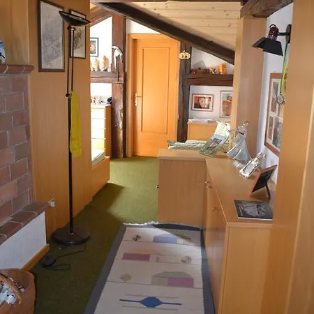 Bed & Breakfast La Tana Dell'orso - Baerenhoehle Castello-Molina di Fiemme